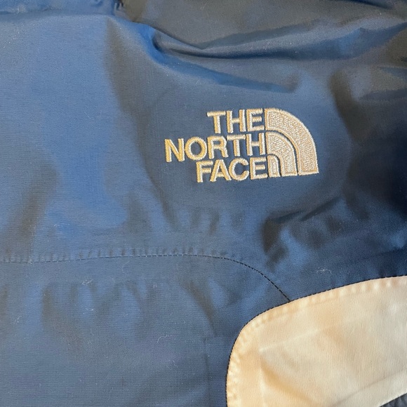 North Faces HyVent Boys Xl Shell Jacket - Picture 5 of 7